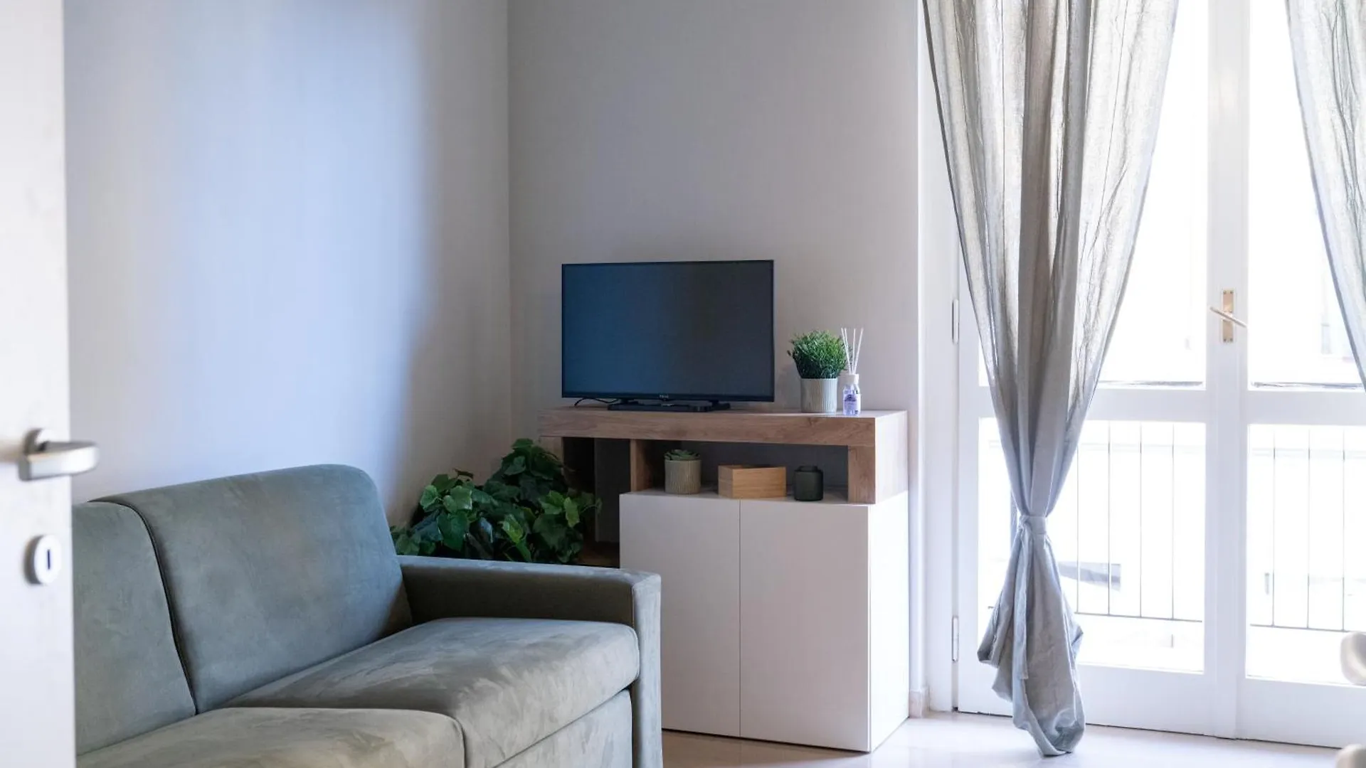 Lp Apartments - Navigli Milano 0*,  Italien